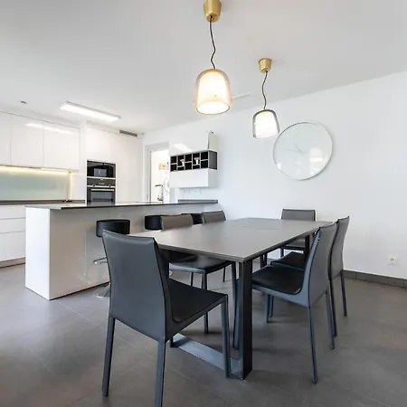 Peninsula Higueron Apartment *
