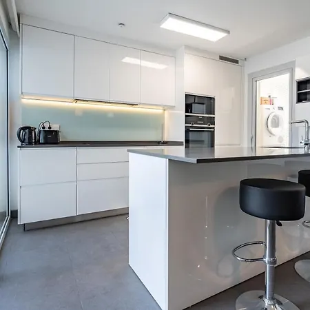 Apartment Peninsula Higueron *