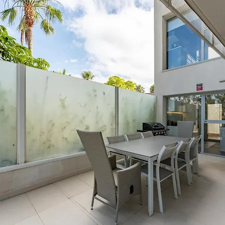 Peninsula Higueron Apartment