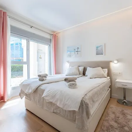 Peninsula Higueron * Fuengirola
